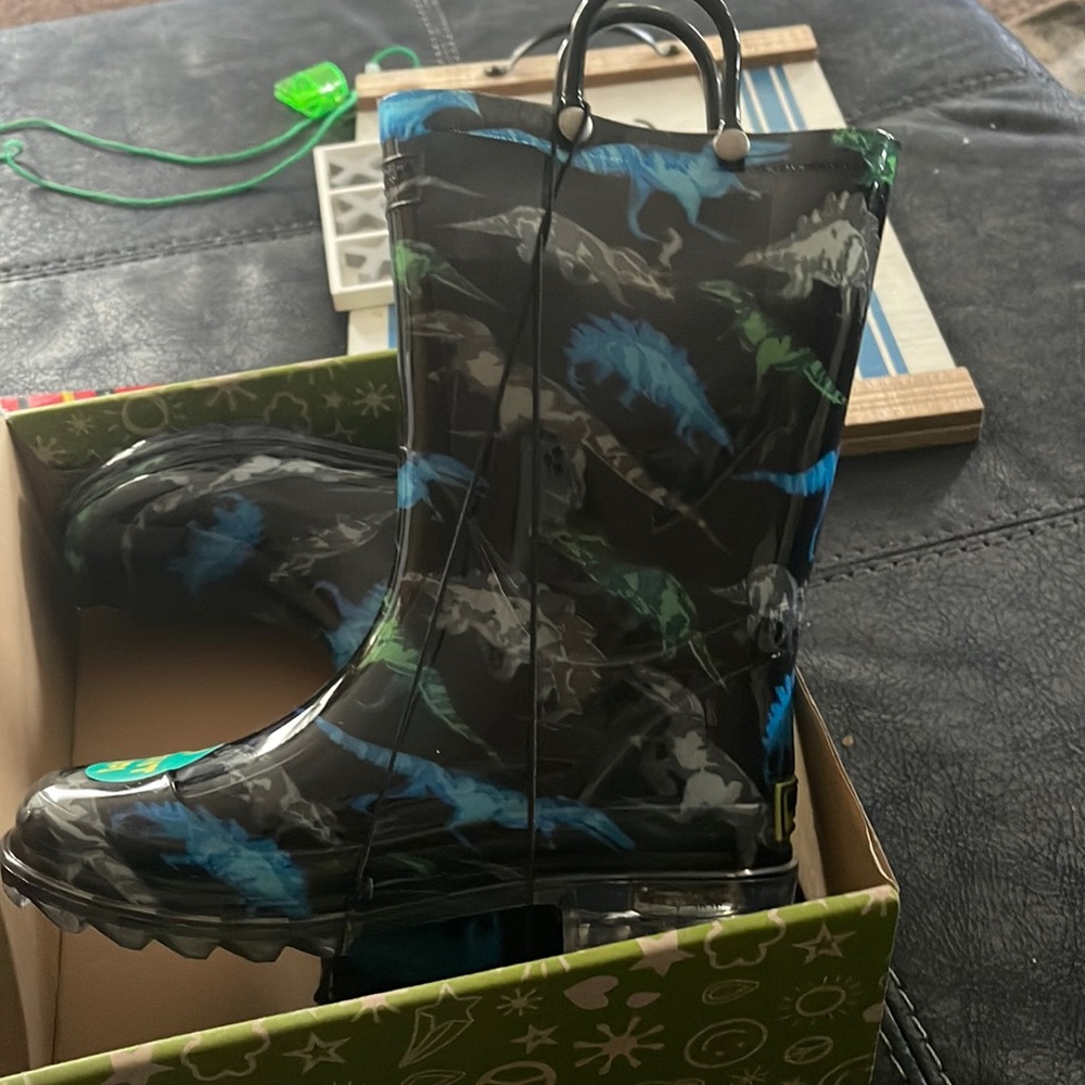 Dinosaur Friends Light Up Rain Boots